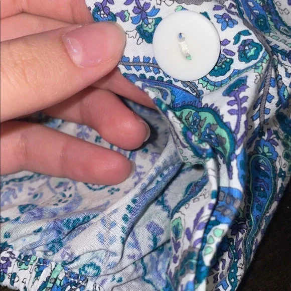 Nurse’s bonnet - Picture 2 of 3